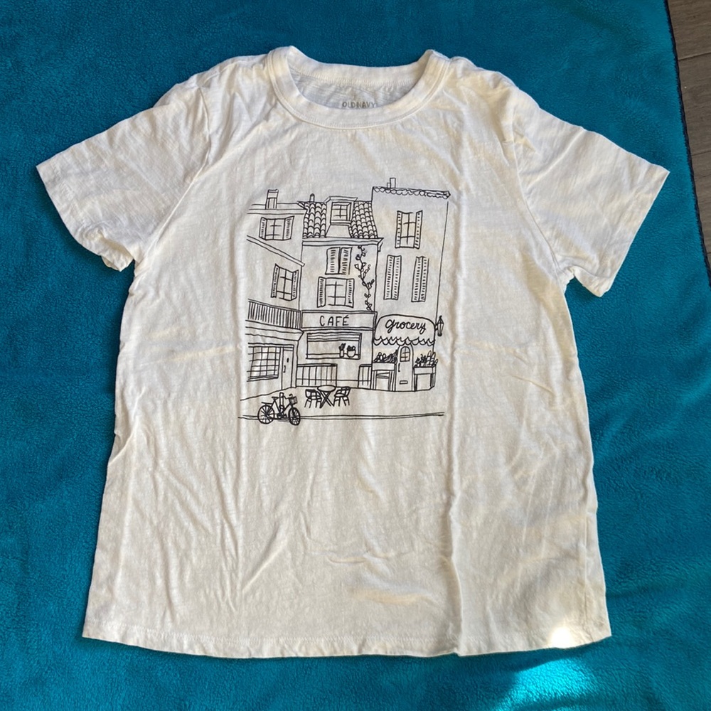 Old Navy T-shirt
